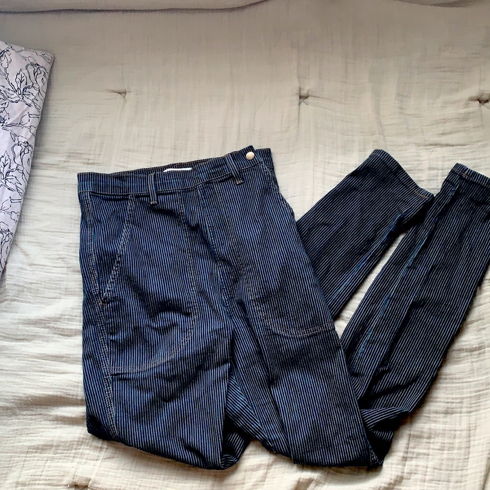 Extra high-waisted pinstripe jeans
